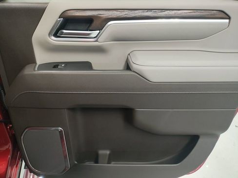 New 2026 GMC Sierra 2500 SLT w/ SLT Premium Package image 14