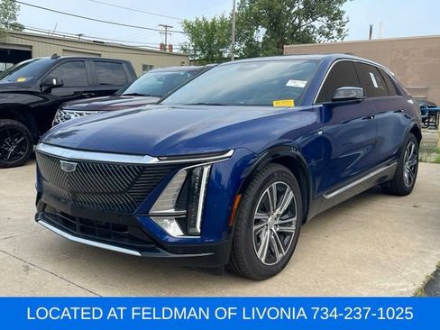 Used 2024 Cadillac Lyriq Luxury AWD/4WD image 1