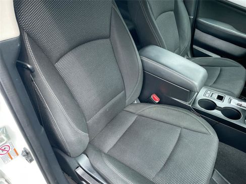 Used 2019 Subaru Outback 2.5i Premium w/ Popular Package #2 AWD/4WD image 17