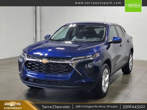 Used 2024 Chevrolet Trax LS w/ LS Convenience Package FWD image 1