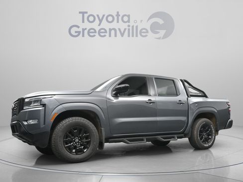 Used 2023 Nissan Frontier SV w/ Midnight Edition Package AWD/4WD image 2