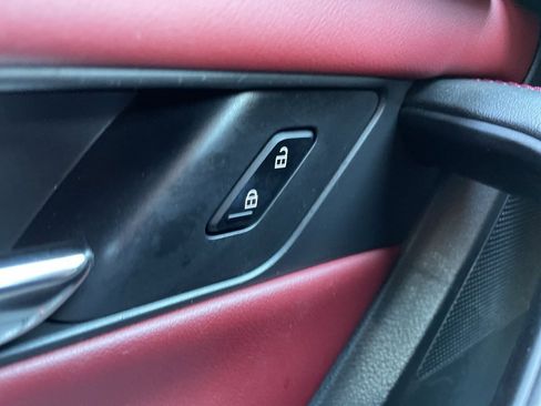 Used 2025 MAZDA CX-70 3.3 Turbo S w/ Premium Package image 26