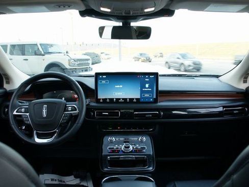 Used 2023 Lincoln Nautilus Reserve w/ Equipment Group 201A image 37