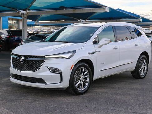 Used 2022 Buick Enclave Avenir w/ Avenir Technology Package AWD/4WD image 6