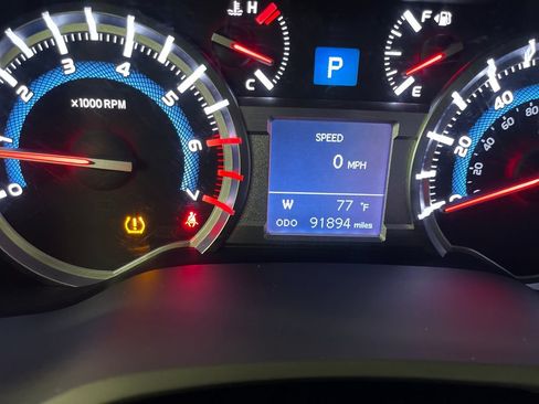 Certified 2019 Toyota 4Runner SR5 Premium AWD/4WD image 21