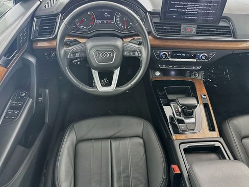 Used 2021 Audi Q5 2.0T Premium w/ Convenience Package AWD/4WD image 5