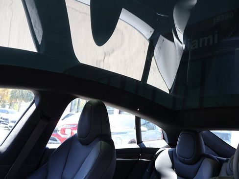 Used 2021 Tesla Model S Long Range image 22