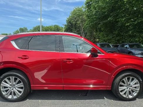 Used 2023 MAZDA CX-5 Signature AWD/4WD image 4