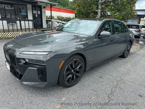Used 2024 BMW 760i xDrive w/ Executive Package AWD/4WD image 31