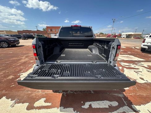 Certified 2025 Nissan Frontier Pro-X RWD image 6