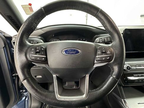 Used 2020 Ford Explorer Limited image 16