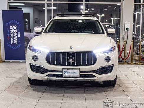 Used 2021 Maserati Levante S GranLusso image 2
