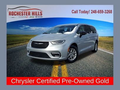 Certified 2024 Chrysler Pacifica Touring-L
