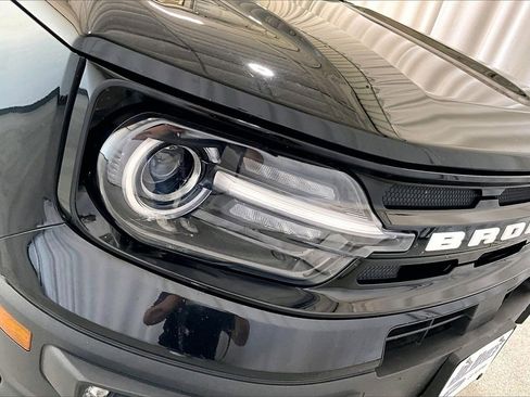 Used 2023 Ford Bronco Sport Outer Banks w/ Tech Package image 12