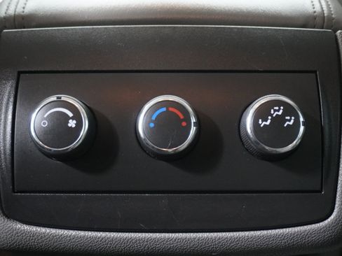 Used 2015 Buick Enclave Leather image 13