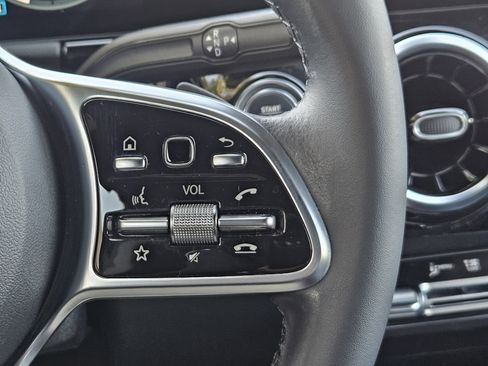 Certified 2023 Mercedes-Benz GLA 250 image 27