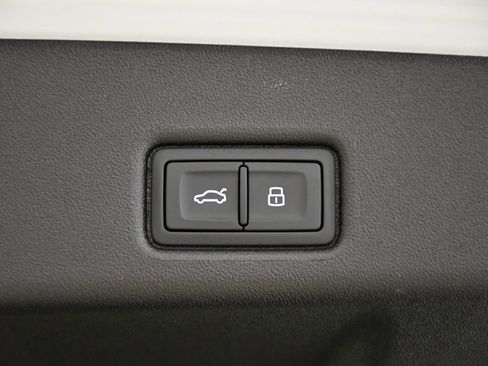 New 2025 Audi SQ5 Premium Plus image 54