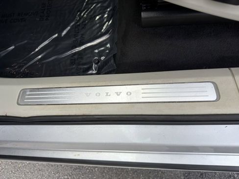 Used 2022 Volvo XC90 T6 Momentum w/ Advanced Package image 11