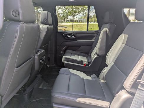 Used 2023 Chevrolet Tahoe Z71 w/ Luxury Package image 14