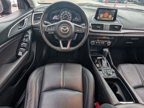 Used 2018 MAZDA MAZDA3 Touring image 13