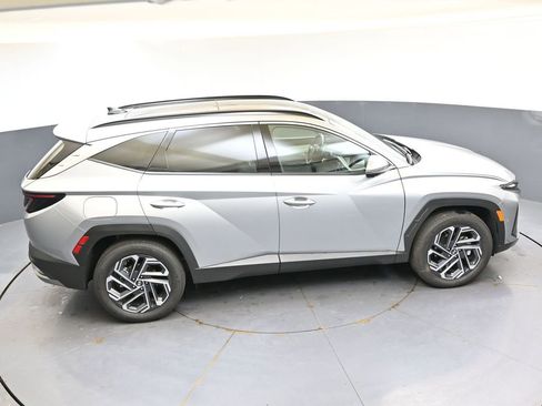Used 2025 Hyundai Tucson Limited AWD/4WD image 41
