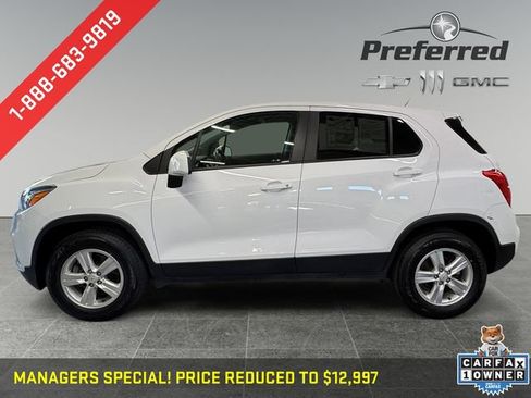 Used 2020 Chevrolet Trax LS w/ Tint and Cruise Package AWD/4WD image 11