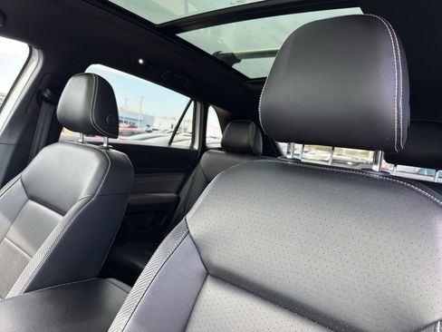 Used 2021 Volkswagen Atlas Cross Sport SEL FWD image 27