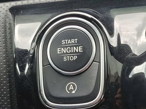 Used 2025 Mercedes-Benz CLA 250 image 27