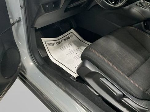 Used 2024 Honda HR-V Sport image 36