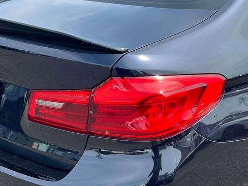 Used 2019 BMW 540i w/ M Sport Package RWD image 9