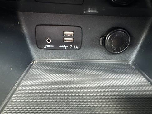 Used 2022 Subaru Forester Premium AWD/4WD image 25