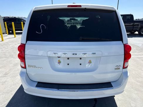 Used 2015 Dodge Grand Caravan R/T w/ Driver Convenience Group FWD image 2