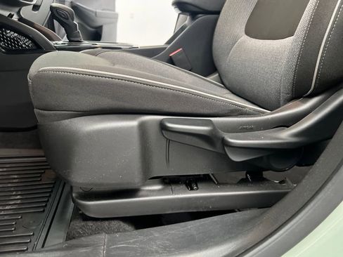 Used 2025 Chevrolet TrailBlazer LT image 10