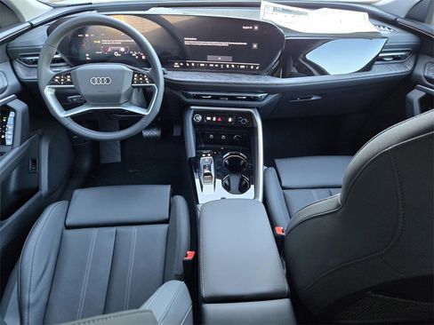 New 2025 Audi Q5 Premium Plus image 12