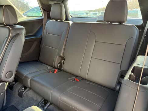 Used 2023 Chevrolet Traverse Premier w/ Redline Edition image 20