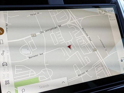 New 2025 Land Rover Discovery Dynamic SE image 14