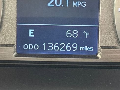 Used 2018 Toyota 4Runner SR5 Premium image 23