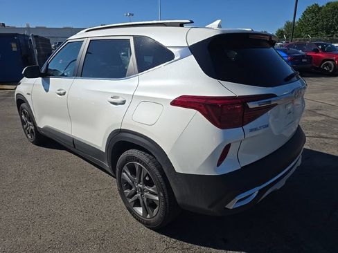 Used 2023 Kia Seltos S w/ Navigation Package AWD/4WD image 5