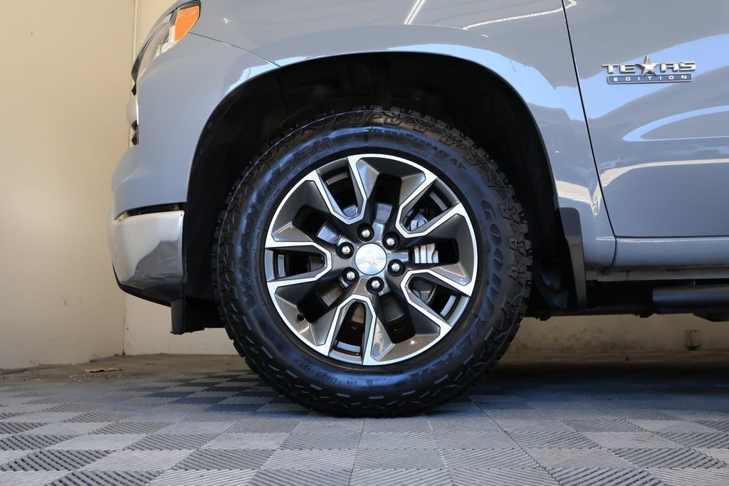 Used 2024 Chevrolet Silverado 1500 LT w/ Texas Edition Plus RWD image 9