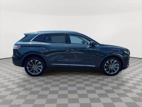 Used 2022 Lincoln Nautilus Reserve AWD/4WD image 8