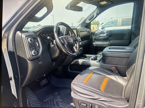 Used 2020 GMC Sierra 1500 AT4 w/ Off-Road Performance Package AWD/4WD image 8
