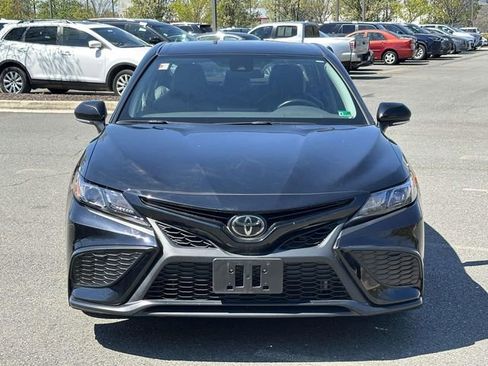 Used 2023 Toyota Camry SE image 6