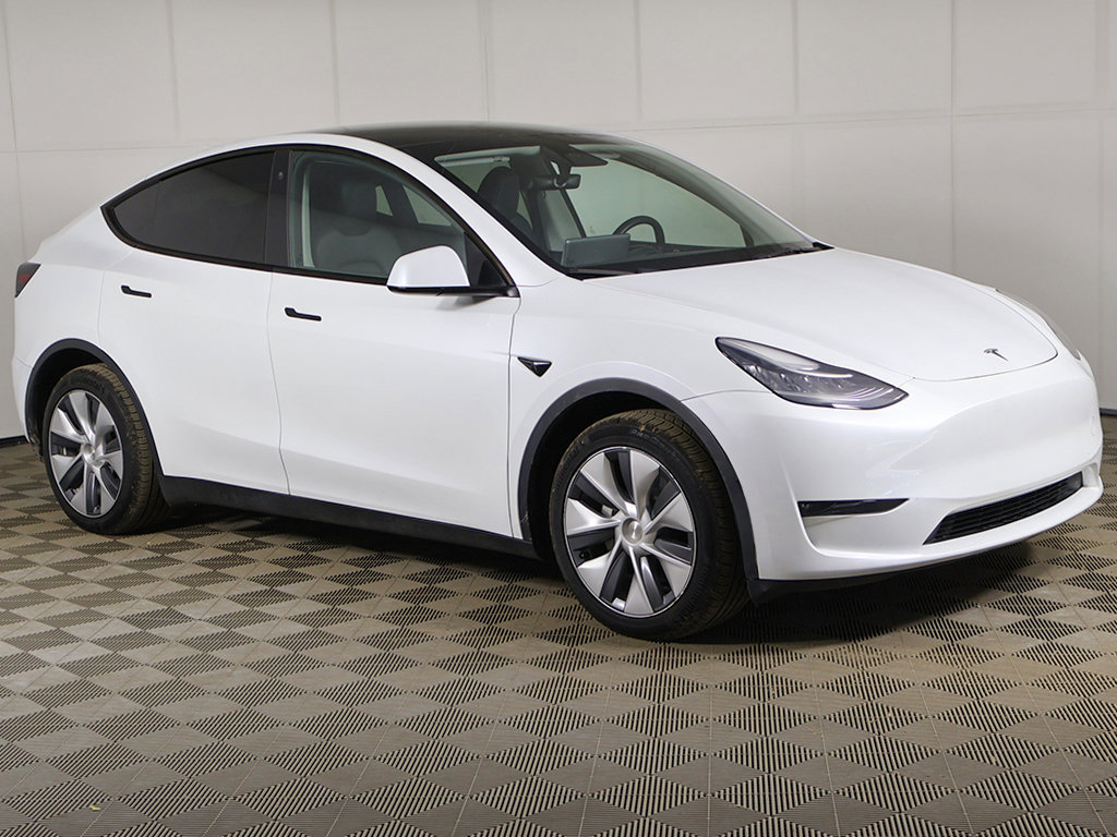 Used 2023 Tesla Model Y Long Range AWD/4WD image 2
