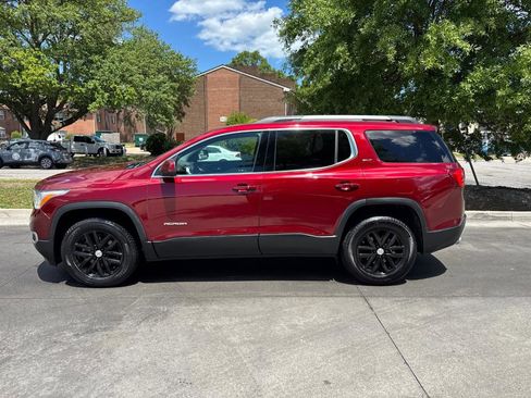 Used 2018 GMC Acadia SLT FWD image 3