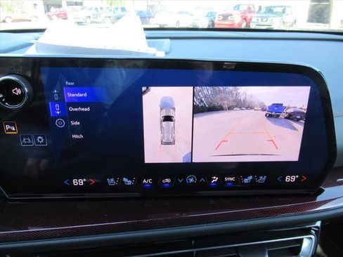 Used 2024 Chevrolet Traverse RS w/ LPO, Floor Liner Package image 28