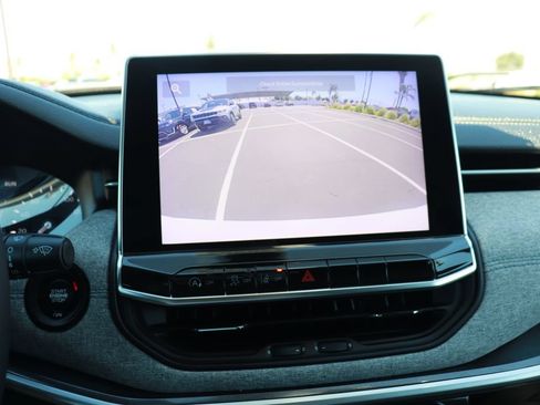 Used 2022 Jeep Compass Latitude FWD image 25