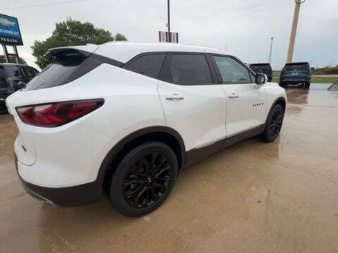 Used 2022 Chevrolet Blazer Premier w/ Enhanced Convenience Package FWD image 8