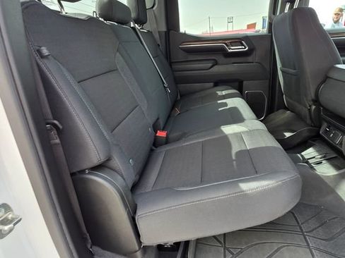 Used 2024 Chevrolet Silverado 1500 LT w/ Z71 Off-Road Package image 35