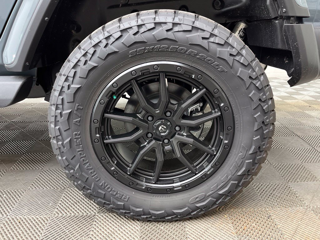 New 2026 Jeep Wrangler Unlimited Sahara AWD/4WD image 4