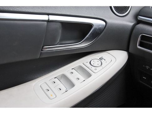 Used 2023 Hyundai Sonata SEL FWD image 19